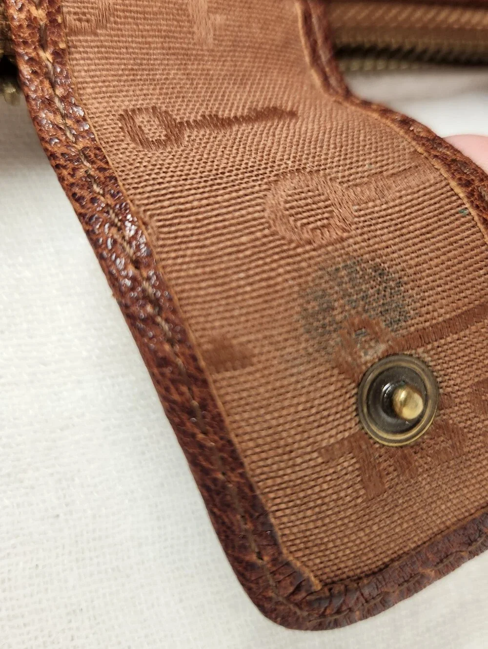 Fossil Womens Brown Soft Leather Bifold Wallet Snap Zipper